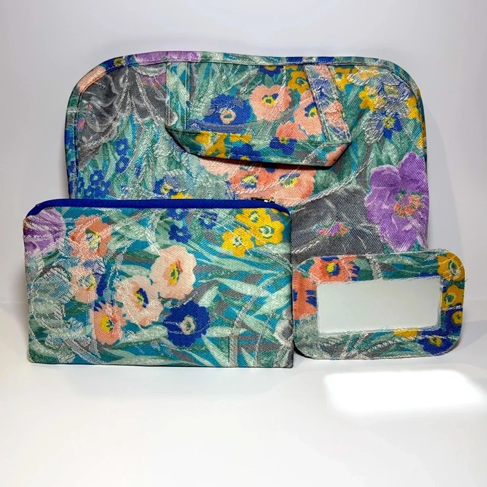 Vintage Siris Floral Tapestry 3 Piece Set Cosmetic Travel Bag Vanity Organizer